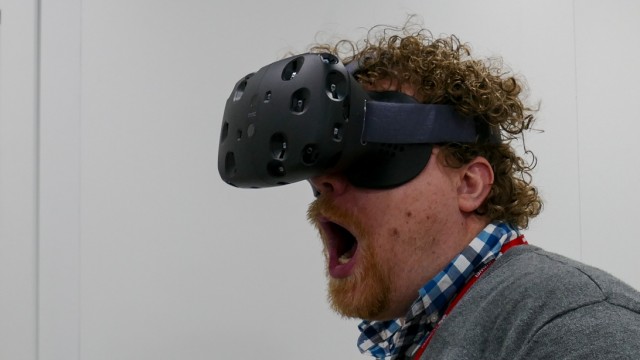 HTC Vive оказался дороже Oculus Rift
