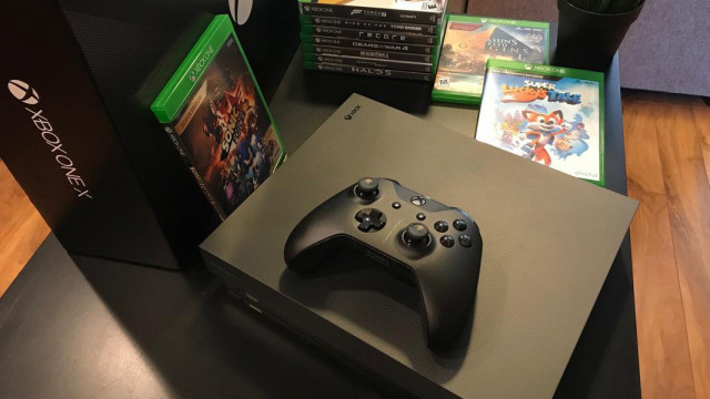 Мертворожденный Xbox One X