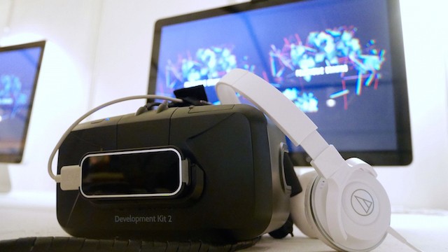 Oculus советует Sony присмотреться к Oculus Rift