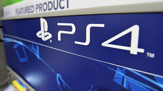 Продажи PlayStation 4 превысили 4 миллиона