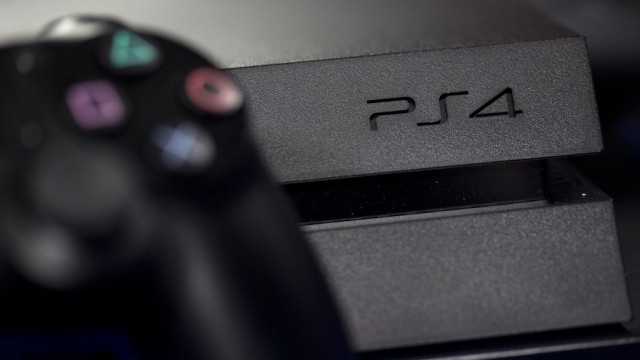Sony продала почти 6 миллионов PS4 за новогодние праздники