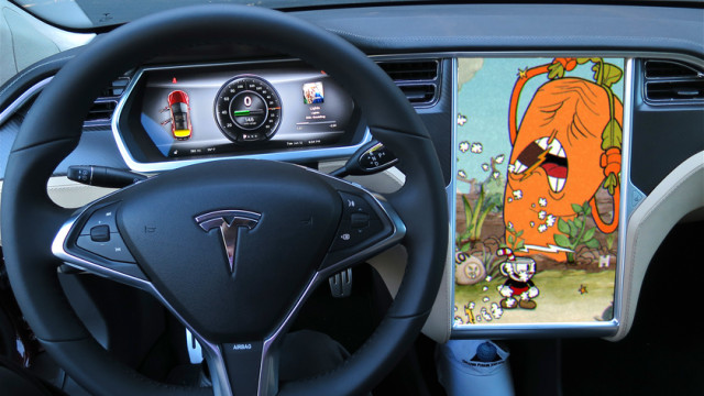 На автомобилях Tesla можно будет поиграть в Cuphead