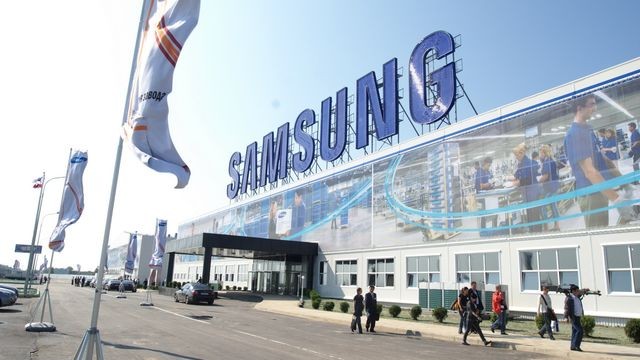Samsung стремительно теряет деньги