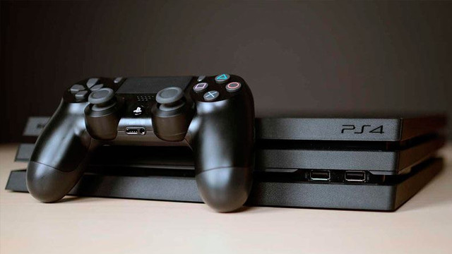 Sony показала новую модель PlayStation 4